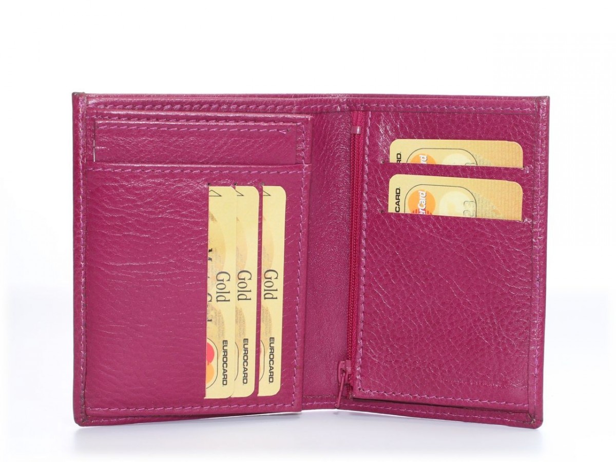 Portefeuille Compact FC Bayern München En Cuir Noir - Logo Relief - 10,9x8,5cm - Officiel