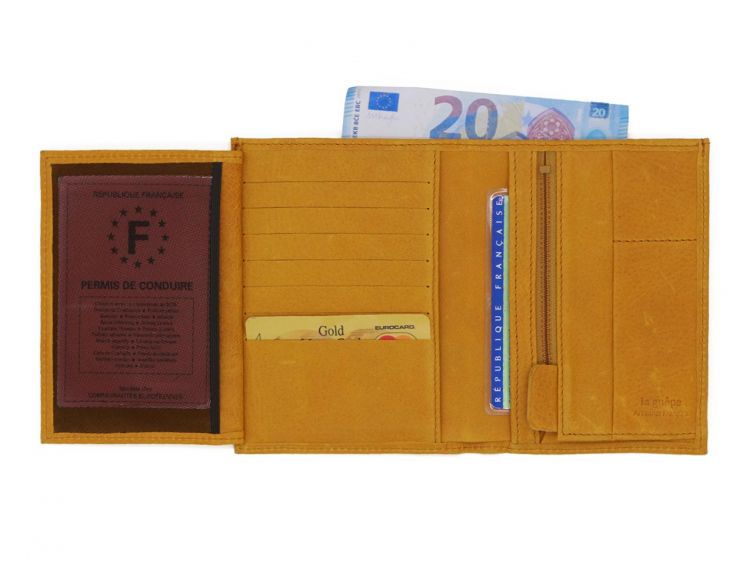 faites votre declaration de mode avec un porte cartes femme