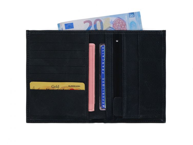 articles essentiels que vous devriez avoir dans votre portefeuille femme