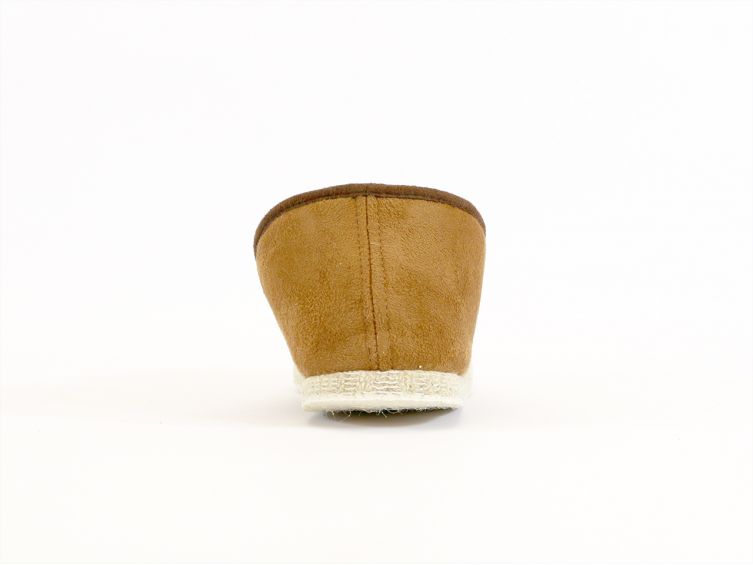 certains fabricants de chaussures en cuir traditionnelles