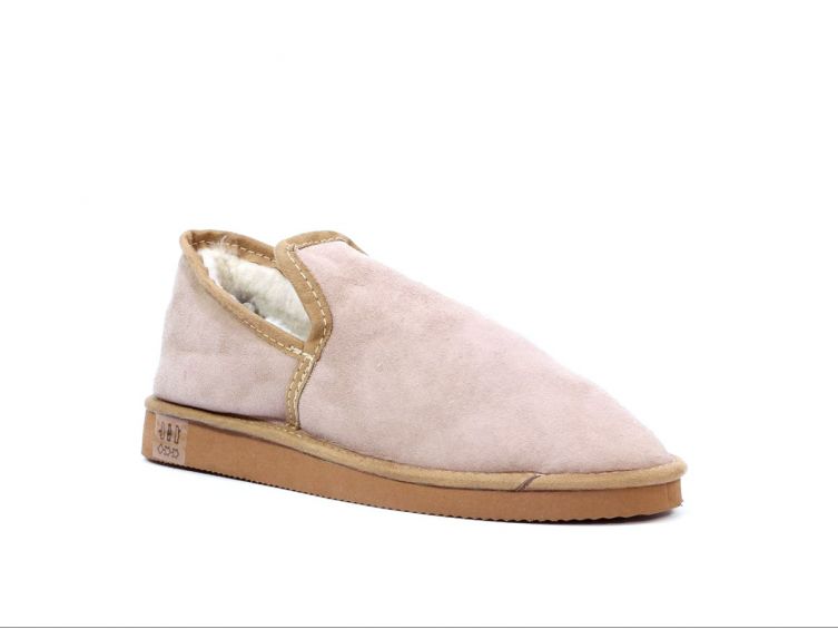 le meilleur choix des artisans en peau de mouton pour les chaussures de sport dans des passants de ceinture